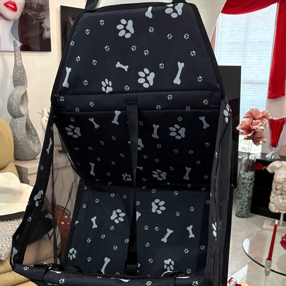Black Dog Car Seat with Paw and Bone Design